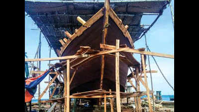 Timber to fiberglass: Boat carpenters unable to keep pace