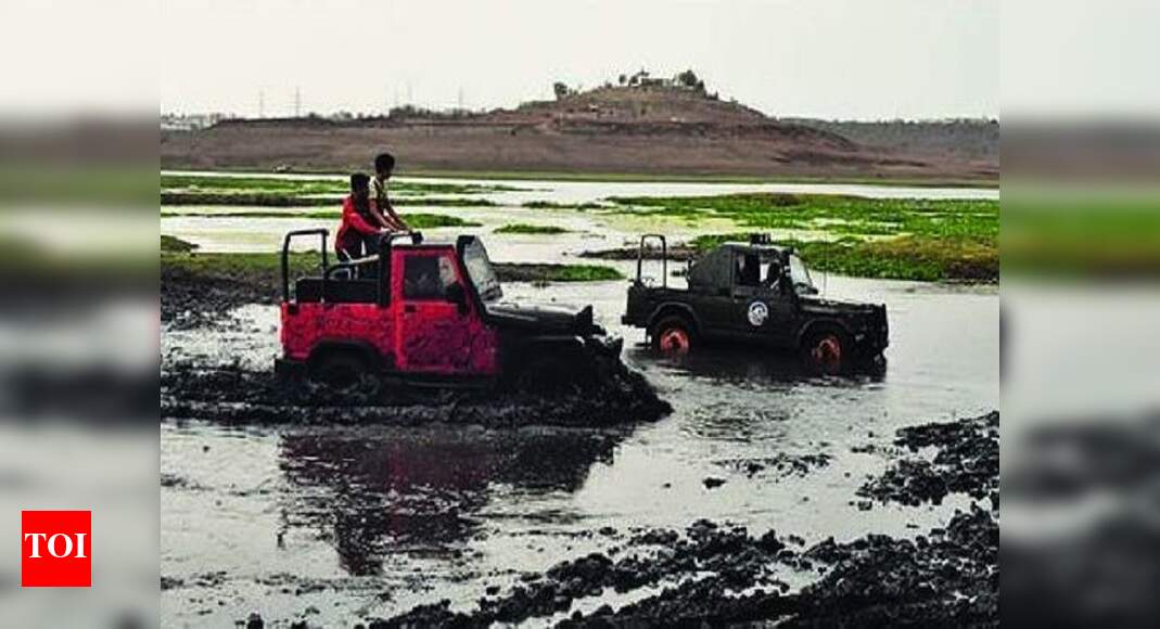 Mud rally revs up monsoon wait | Bhopal News - Times of India