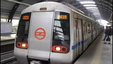 Centre: No info about free metro rides from Delhi Govt