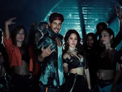 ‘Marjaavaan’: Nushrat Bharucha and Sidharth Malhotra Shoot for a Yo Yo Honey Singh song titled 'Peeyu Datke'