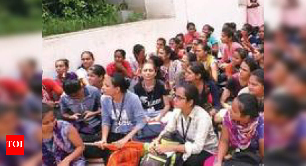Gujarat: Man alleges harassment for fees killed daughter | Rajkot News ...