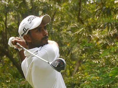 Rashid Khan: DGC row: Rashid Khan, other golfers practise on wasteland ...