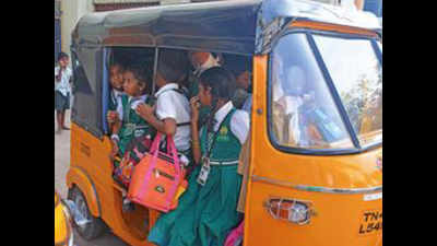 Trichy cops catch autos overloaded with kids, teach drivers ‘lessons’