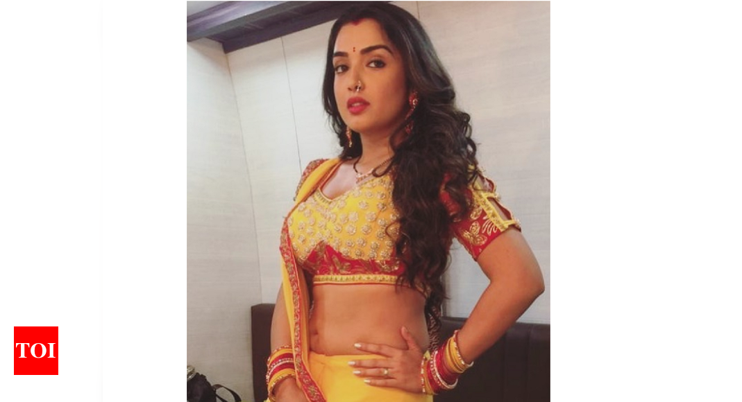 Aamrapali Dubey Looks Gorgeous In Her Throwback Picture From Binashak Bhojpuri Movie News