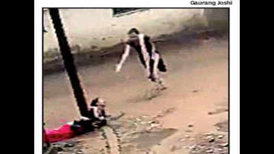 Surat: Girl electrocuted by wet DGVCL pole
