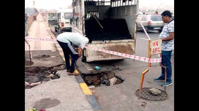 Ahmedabad: Cave-in reported on approach to Sardar Bridge