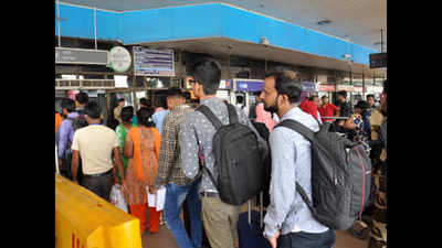 Long queues: Harrowing time for flyers at Patna airport