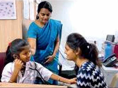 Hyderabad: 7-year-old lives her doctor dream for a day | Hyderabad News ...