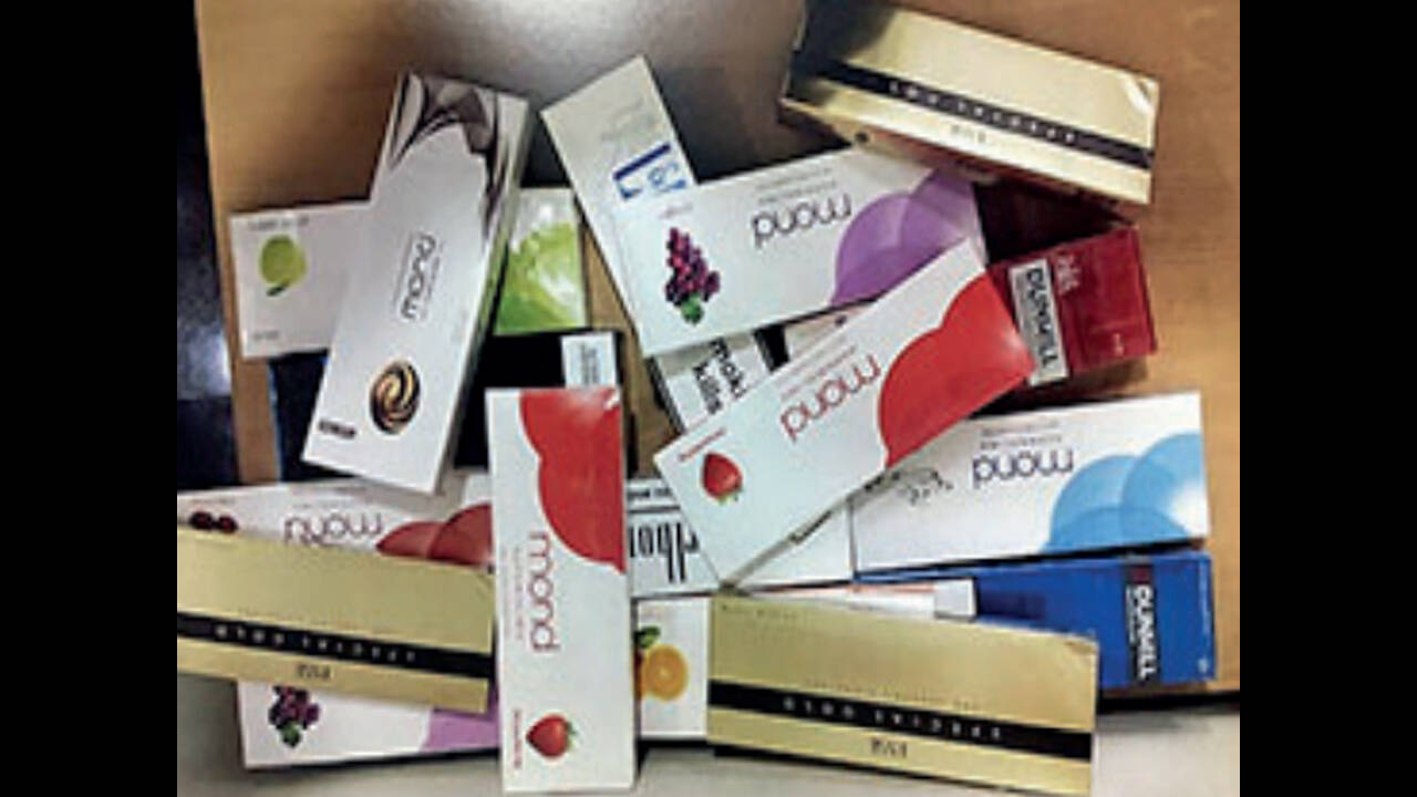 imported cigarettes 10 lakh smuggled foreign cigarettes worth Rs 2 crore seized in Bengaluru |  Bengaluru News