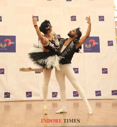 Ballet duets shine bright in Indore.