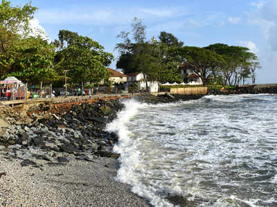 Shrinking Fort Kochi Beach Poses A Dilemma Kochi News - 