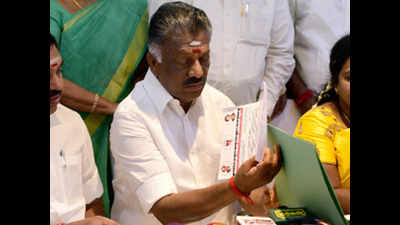 EPS stood by me during the ‘dharmayudh’: O Panneerselvam