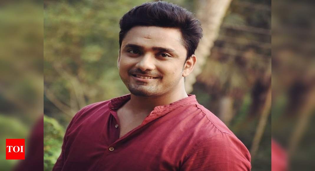 Actor Rubel Das To Feature In Thakumar Jhuli Times Of India