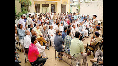 Jaipur: Mobile net ban continues, residents cry harassment