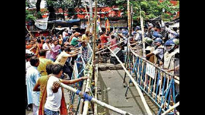 Trinamool, BJP now clash in Asansol and Ranaghat