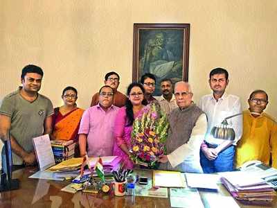 Tollywood netas discuss key issues with Governor
