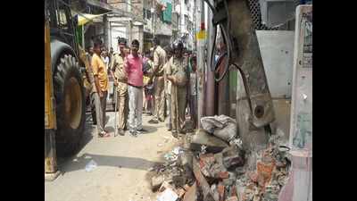 PMC carries out massive anti-encroachment drive in Allahabad