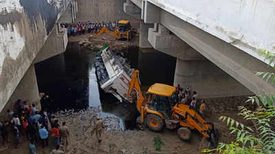 UP: At least 29 killed as passenger bus falls into gorge on Yamuna expressway
