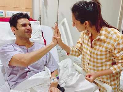 Divyanka Tripathi rings in her third anniversary at the hospital as husband Vivek Dahiya is still unwell