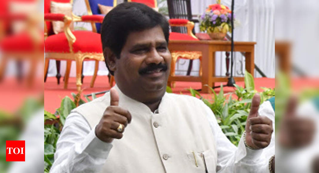 Karnataka Crisis Minister H Nagesh Resigns Withdraws Support From