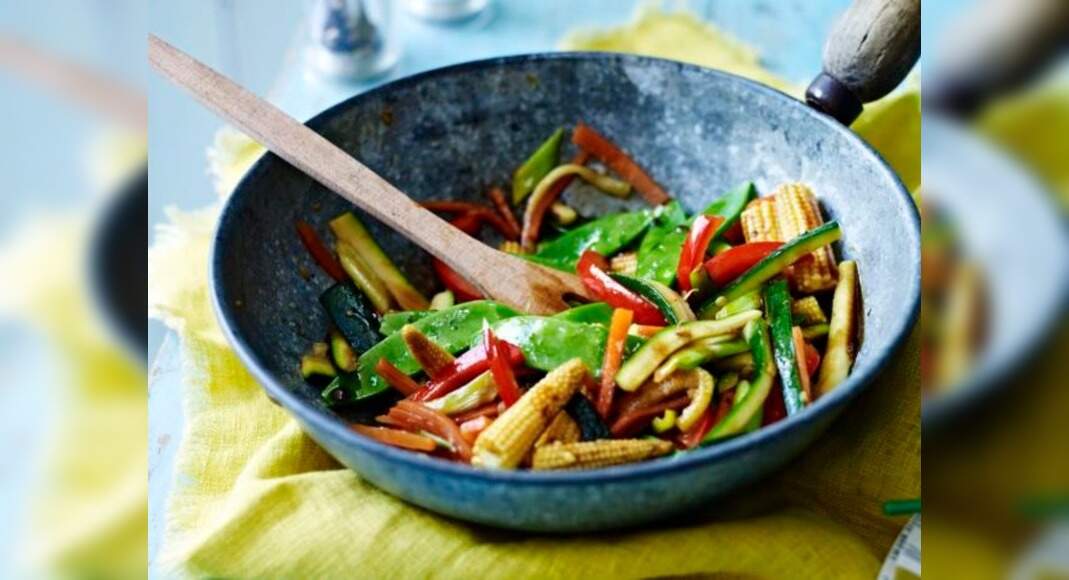 Ways to retain nutrients while cooking vegetables