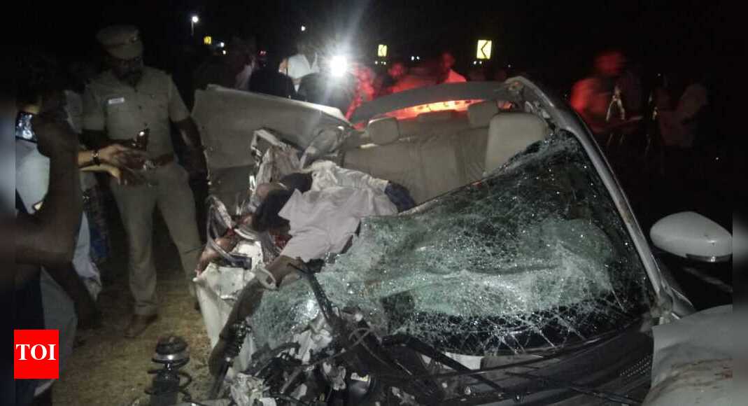 Five die as car collides with bus in Tamil Nadu | Chennai News - Times ...