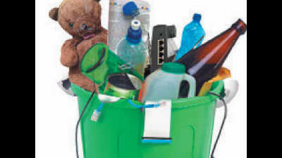 Parra begins door-to-door waste collection