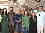 Mandira Bedi, Simran Kodesia, Jim Sarbh, Ravi Vazirani, Pooja Dhingra, Sharmila Govande, Varun Raina and Chaitanya Govande