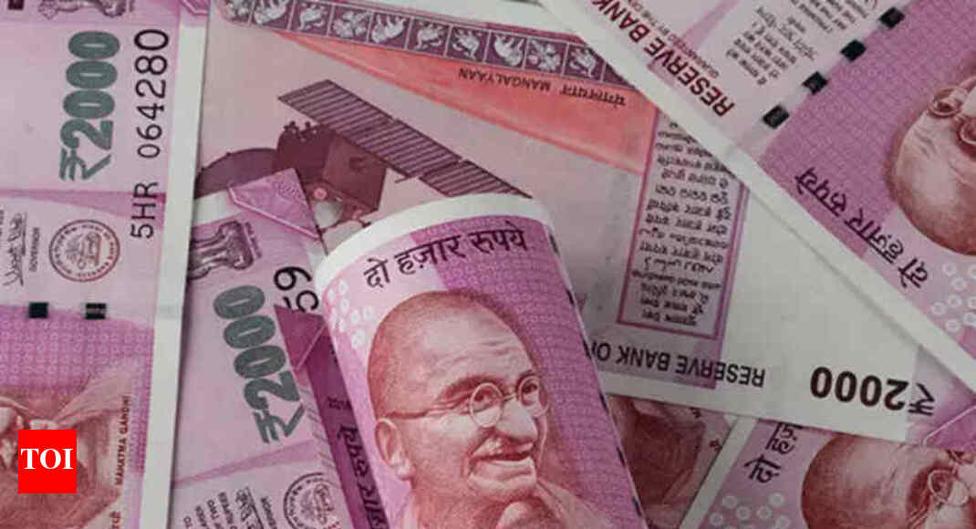 Cost of Rs 2k note falls 65 paise/piece in 2018-19