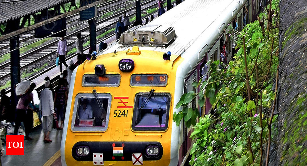 Mumbai39;s Harbour line services badly affected due to unit defect - Times of India