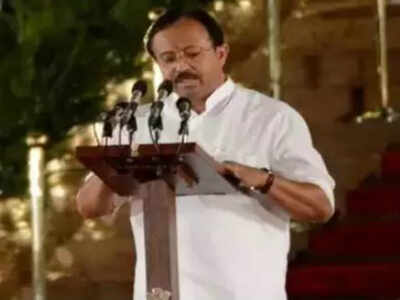 People now get passports within 11 days: V Muraleedharan