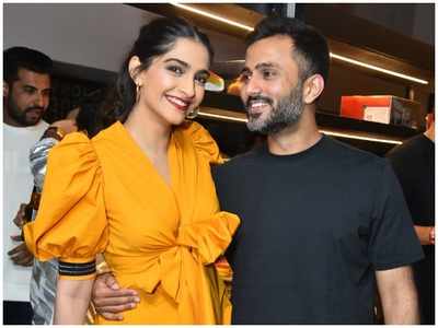 A comic tribute to Sonam Kapoor and Anand Ahuja's romance