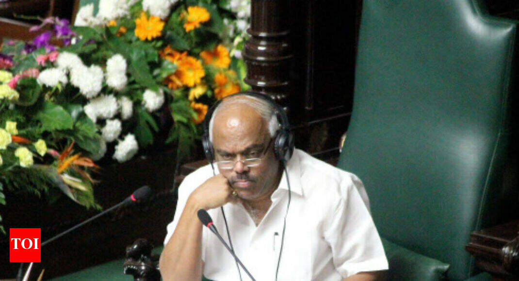 Karnataka crisis: SC urges Speaker to decide on rebel MLAs today