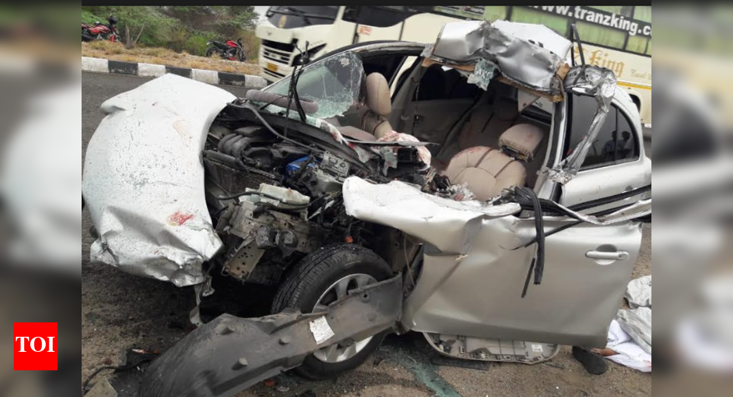 Three of family die as car rams truck in Tamil Nadu | Chennai News ...
