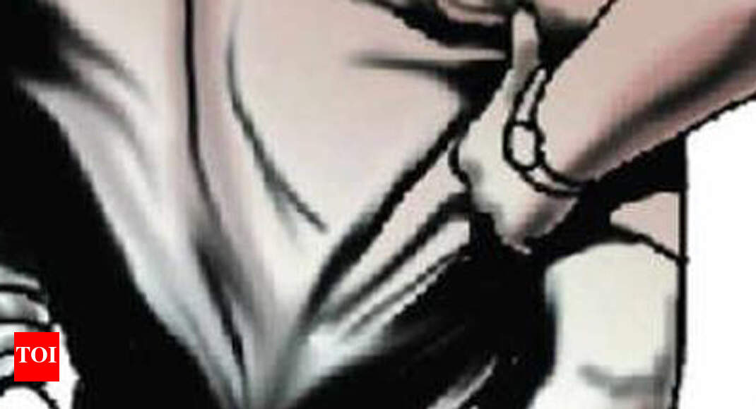 Delhi: Man Arrested For Posing As Police Officer In Karol Bagh | Delhi News