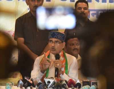 Rahul is like captain who jumps out when ship is sinking: Shivraj Singh Chouhan