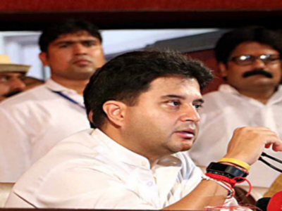 Never been in race for either chair or government: Jyotiraditya Scindia