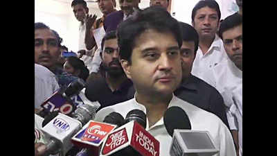 Not in race for either chair or govt: Jyotiraditya Scindia