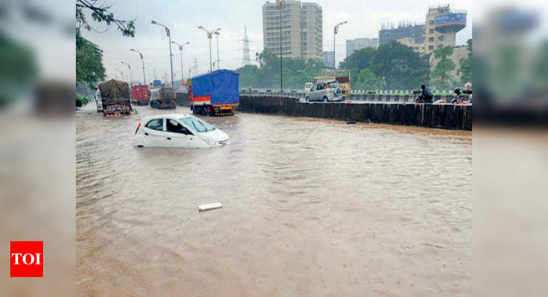 PWD, agencies play blame game over Sion-Panvel highway flooding | Navi ...