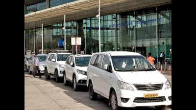Lane for flyers encroached by cabs at Lucknow airport