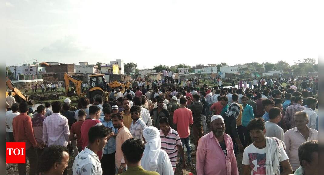 MP: Three boys drown in water-filled pit in Khandwa | Indore News ...