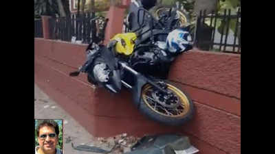 Bengaluru: Movie distributor dies as sports bike hits wall