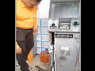 In Maharashtra, 73-yr-old braves stones thrown at him, foils attempt to steal ATM