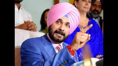 Navjot Singh Sidhu remains reclusive after tweeting about his resignation