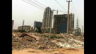 Gurugram: Trash piles up near upscale societies, residents fume