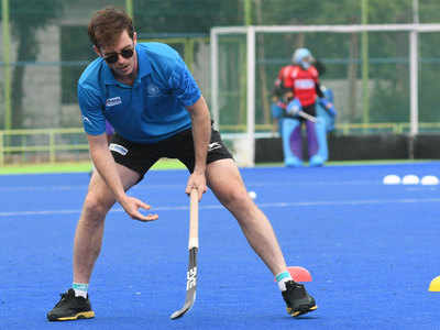 Fergus Kavanagh of Australia to conduct defenders camp for Indian women's hockey team