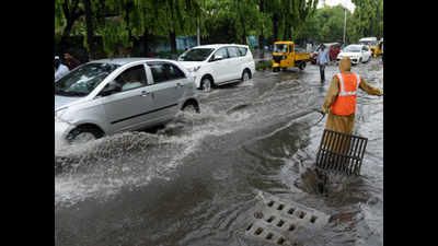 1mm rain, and Hyderabad roads turn into pools