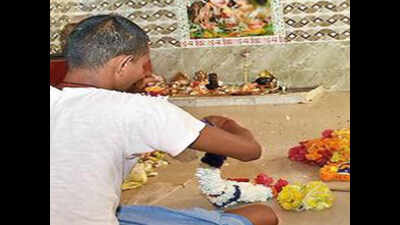 Baidyanath Dham temple: Where Lord Shiva wears crown made by jail ...