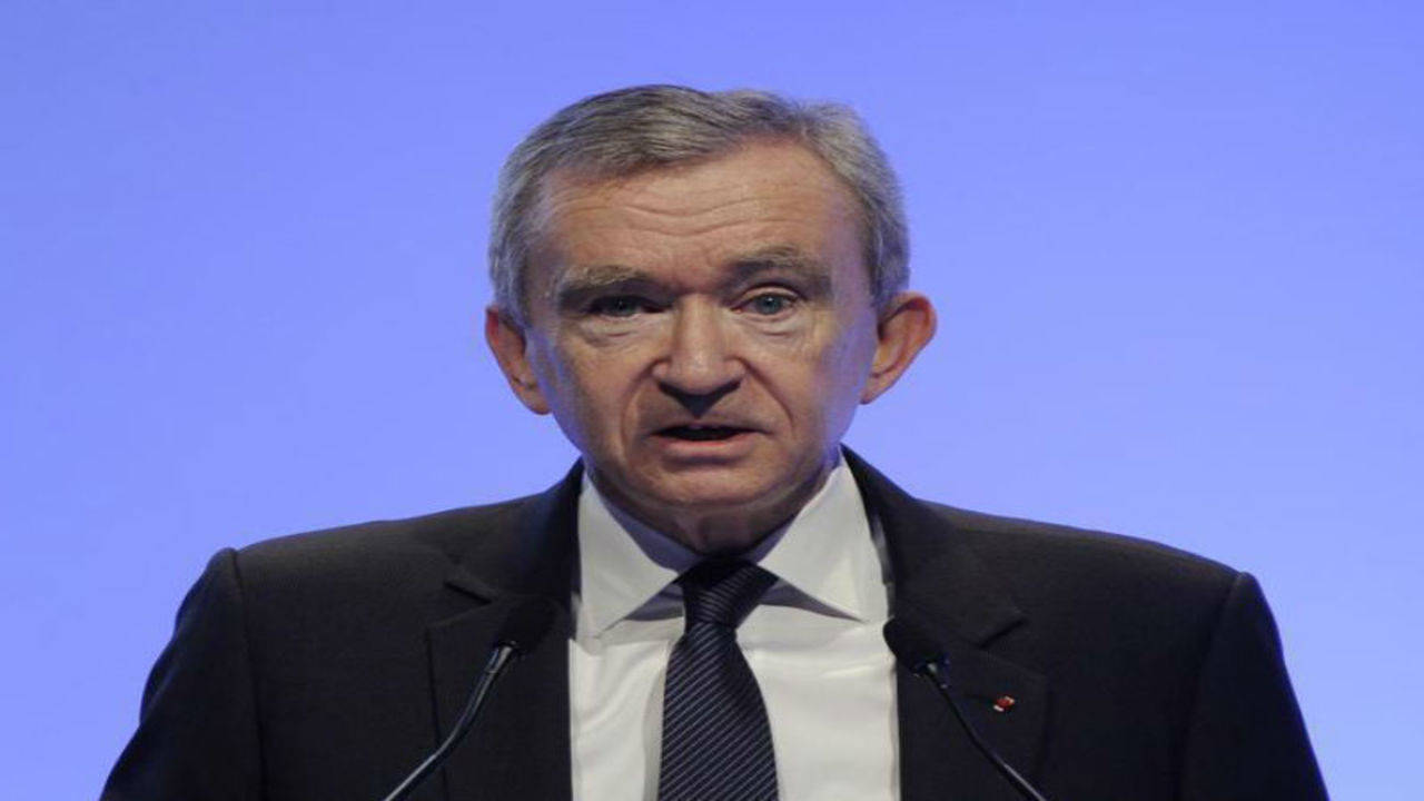 BERNARD ARNAULT : THE BIOGRAPHY & QUOTES See more