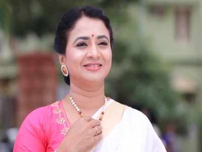 Old Actor Vanisri Sex Videos - Actress Vanishree to play 'Devaki' in Seetha Vallabha - Times of India